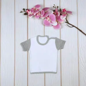 تیشرت نوزاد سفید طوسی